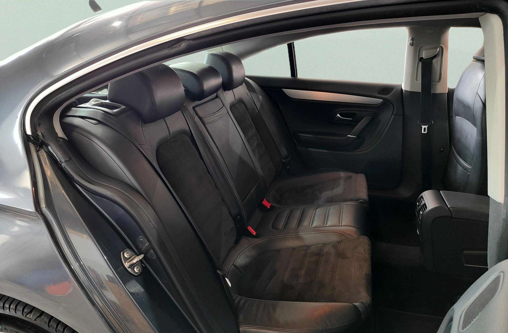 Volkswagen Passat CC 2.0 TDI DPF DSG - foto 18