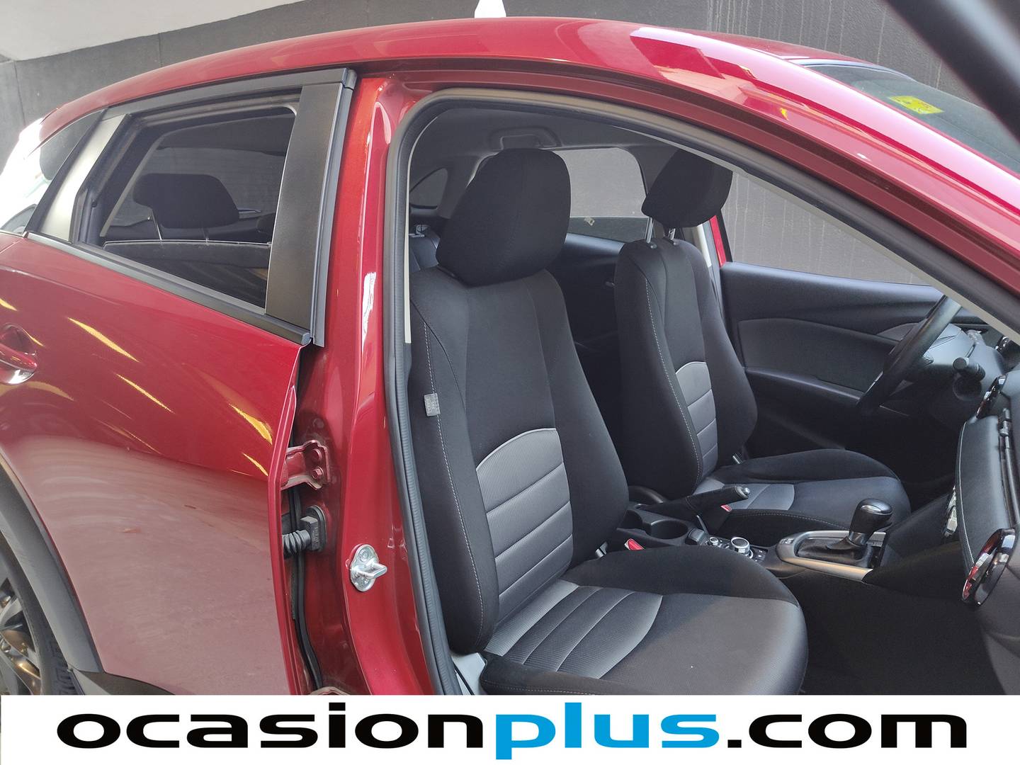 Foto Mazda CX-3 Mazda CX-3 2.0 SKYACTIV GE i-Eloop Luxury 4WD AT (150 CV)