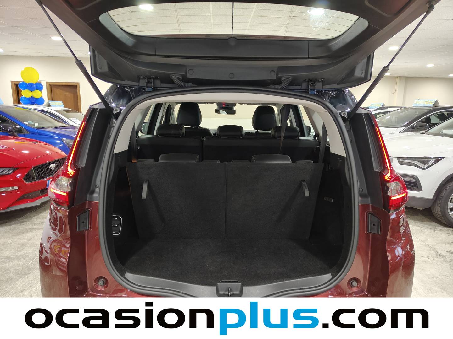 Fotos maletero Renault Grand Scénic Renault Grand Scenic Zen TCe  (140 CV) EDC GPF 7 PLAZAS