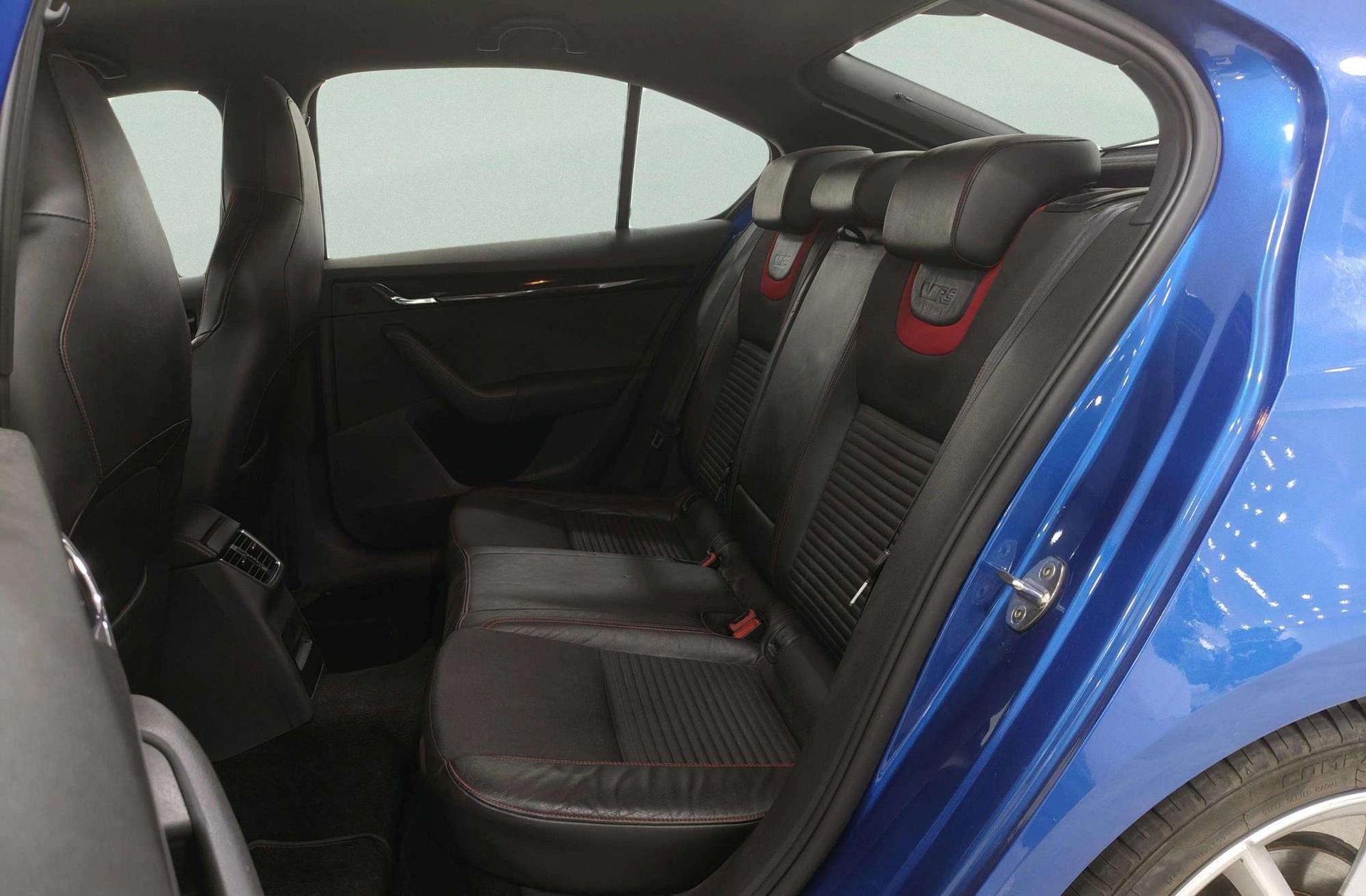 Škoda Octavia 2.0 TDI RS - foto 12