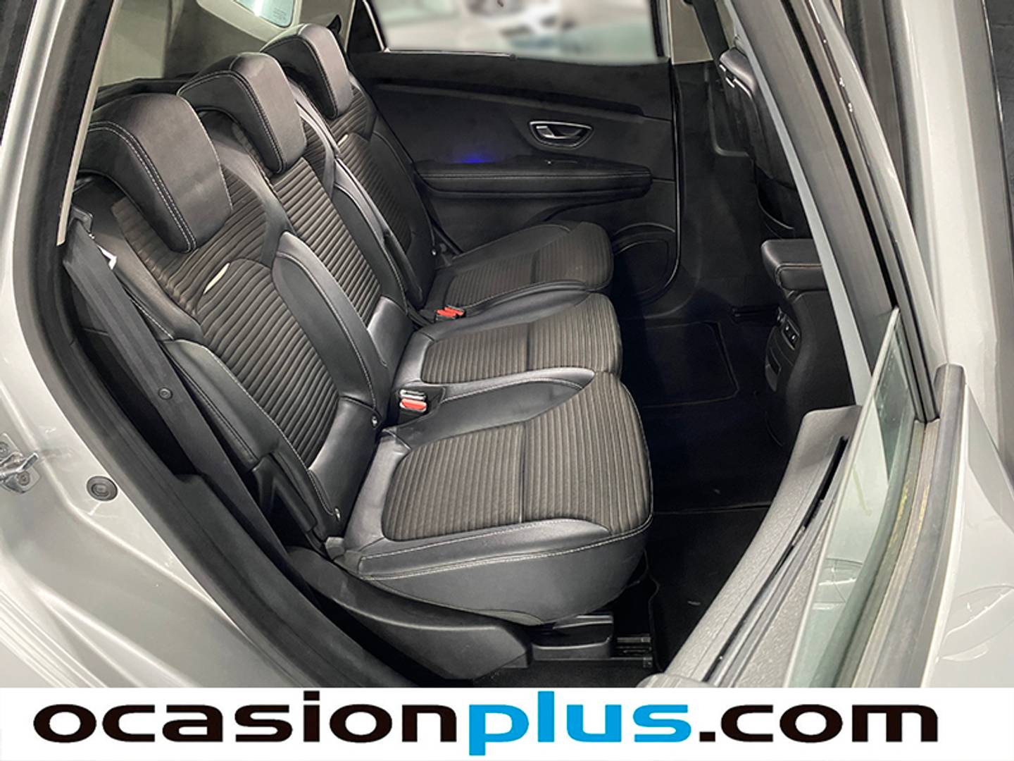 Foto Renault Scénic Renault Scenic Zen TCe (160 CV) GPF EDC