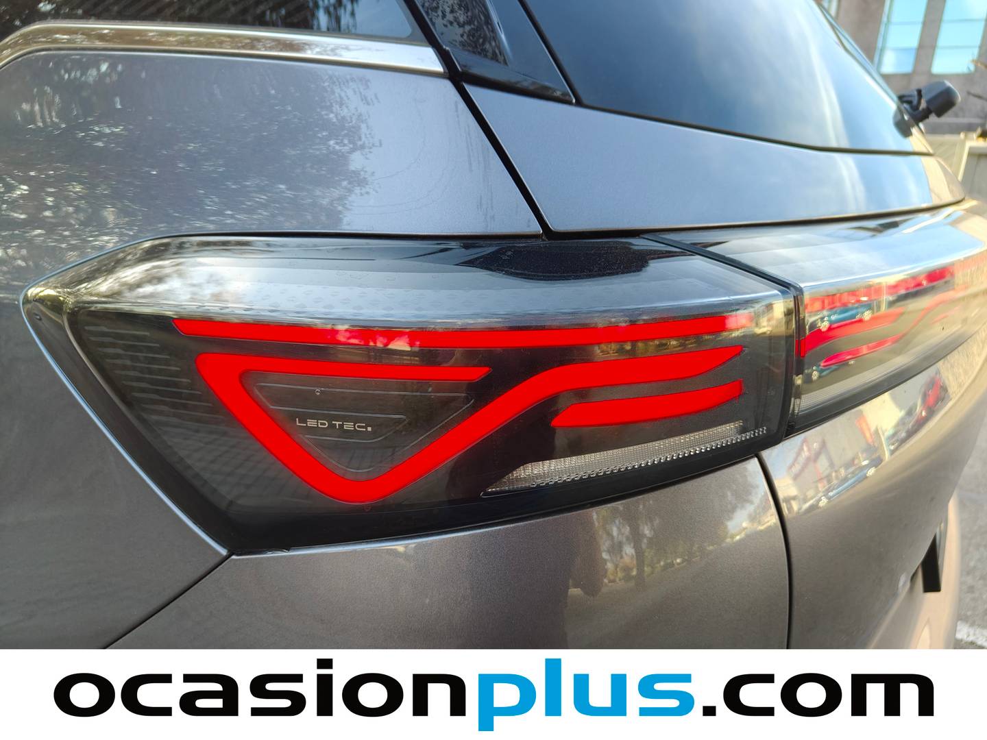 Paquetes del EBRO S700 EBRO S700 1.6 TGDI Luxury 7 DCT (147 CV)