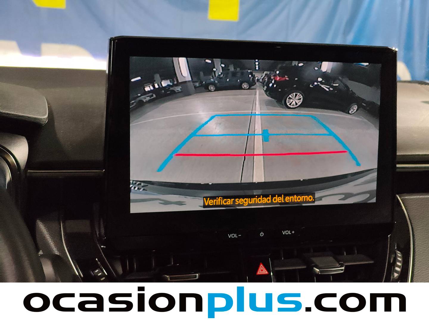 Equipamiento del Toyota Corolla Toyota Corolla 140H Touring Sport Style Edition Auto (140 CV)