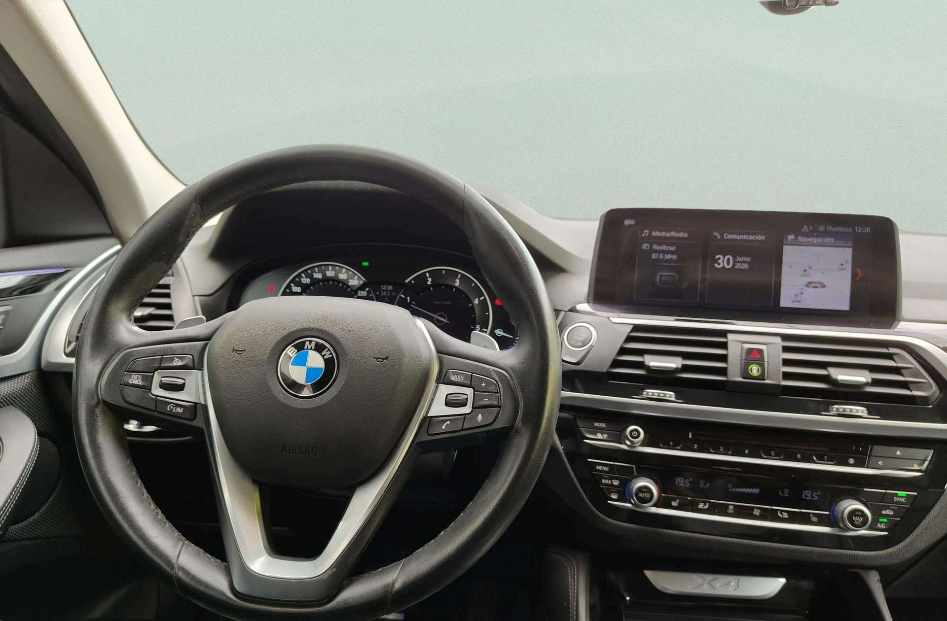 BMW X4 xDrive20d - foto 24