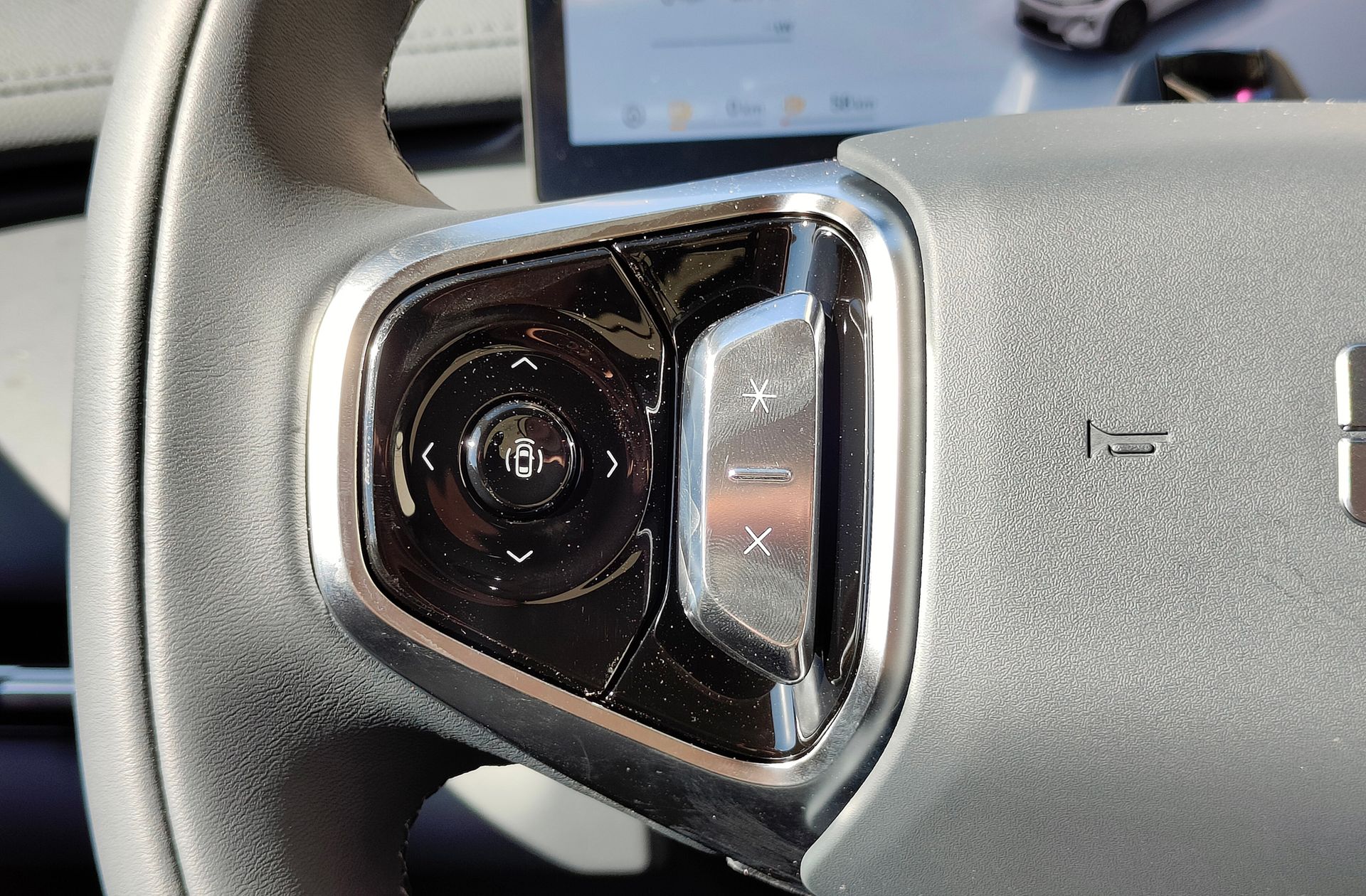 Geely Starray EM-i 1.5 PHEV Pro - foto 25