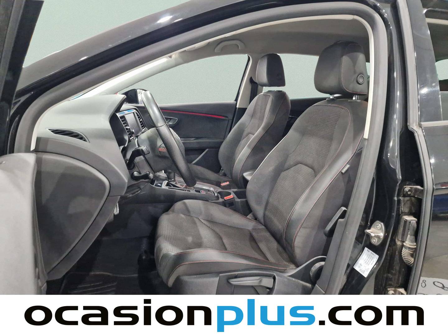 Foto asientos delanteros Seat León Seat León 2.0 TDI S&S FR DSG (150 CV)