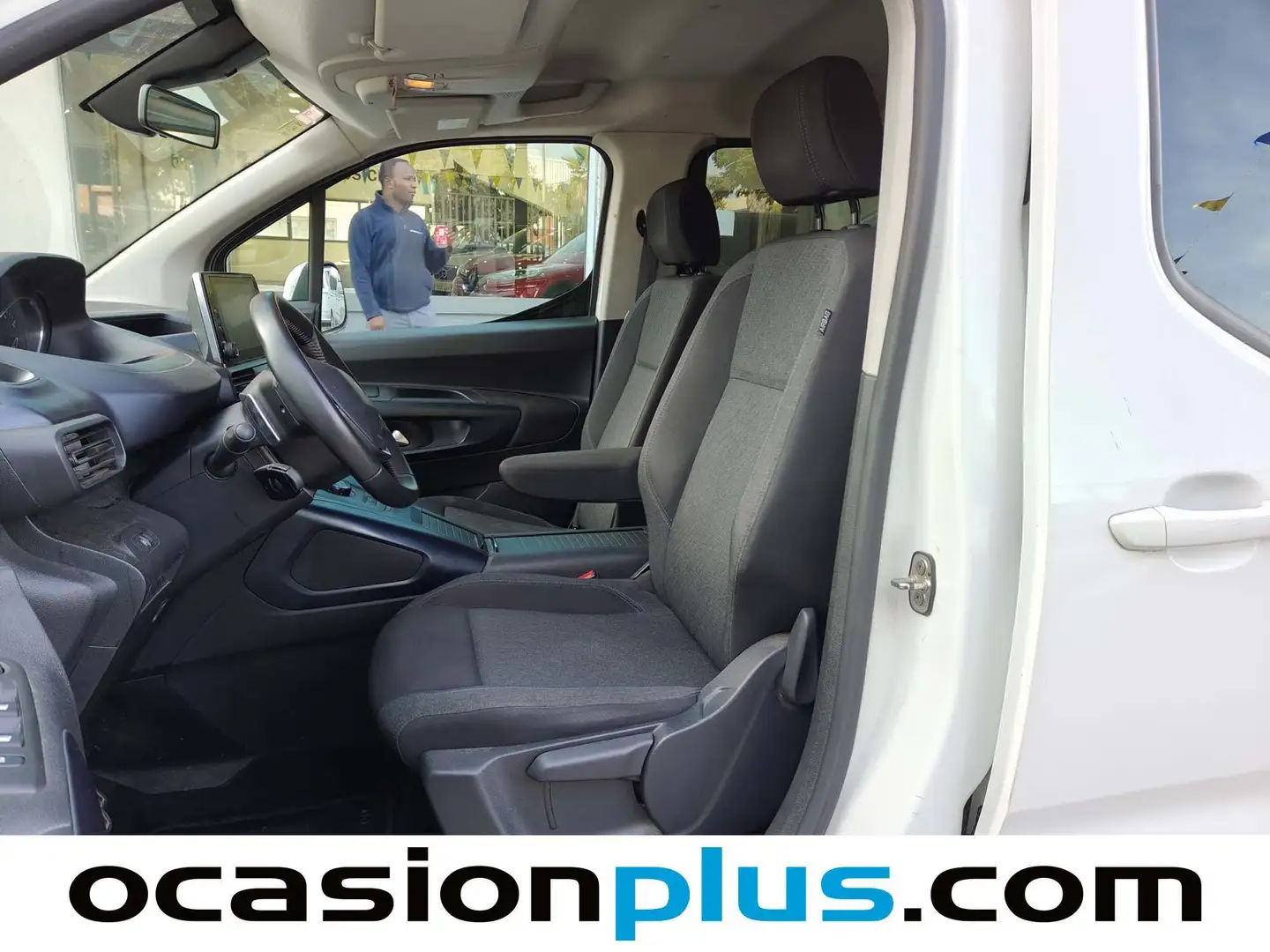 Foto Peugeot Rifter Peugeot Rifter Allure Standard PureTech EAT8 (130 CV)