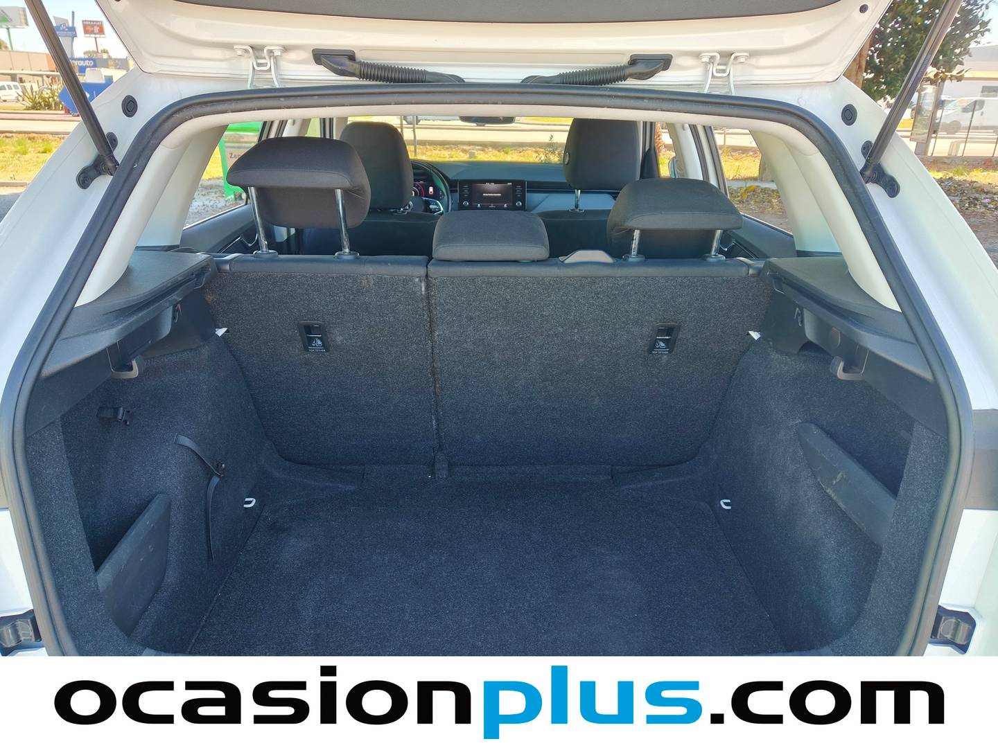 Fotos maletero Skoda Kamiq Skoda Kamiq 1.0 TSI Ambition DSG (110 CV)