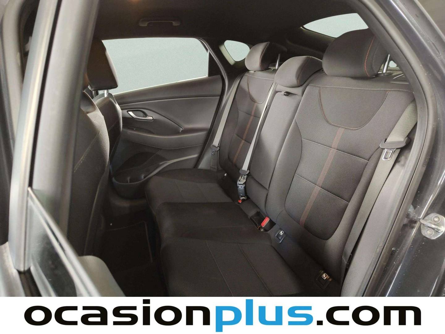 Foto asientos delanteros Hyundai i30 Hyundai i30 Fastback 1.0 TGDI N Line 30 Aniversario (120 CV)