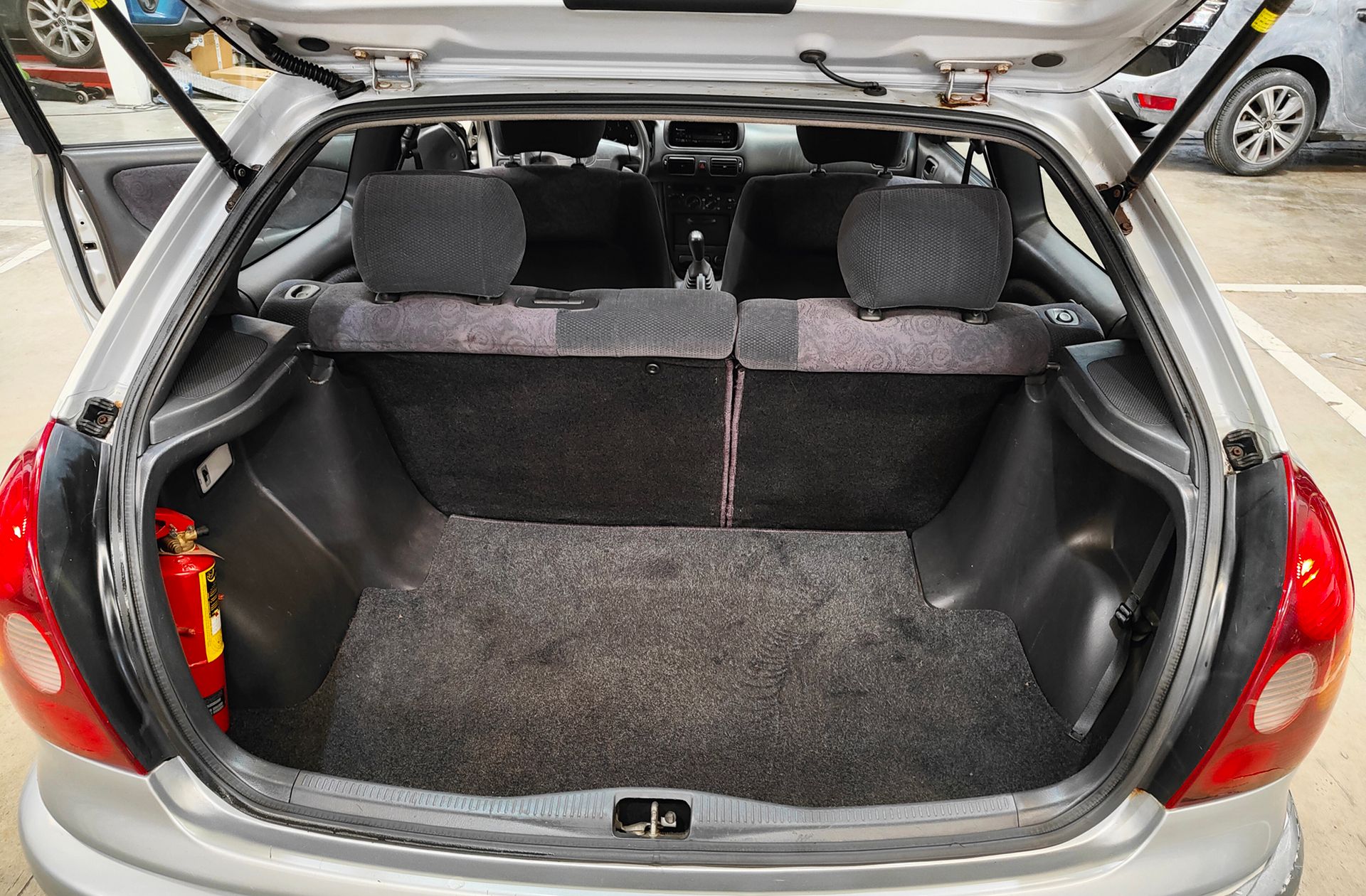 Toyota Corolla 2.0D Linea Terra AC Coupe - foto 12
