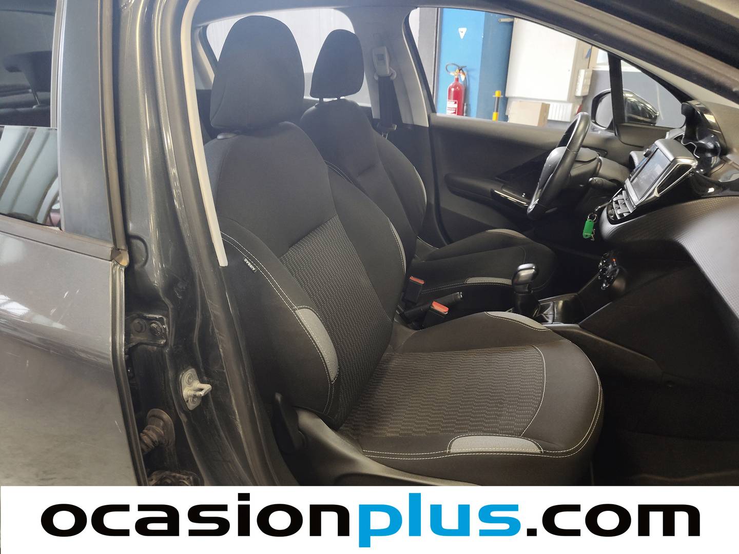 Foto Peugeot 208 Peugeot 208 1.2L PureTech Style (82 CV)