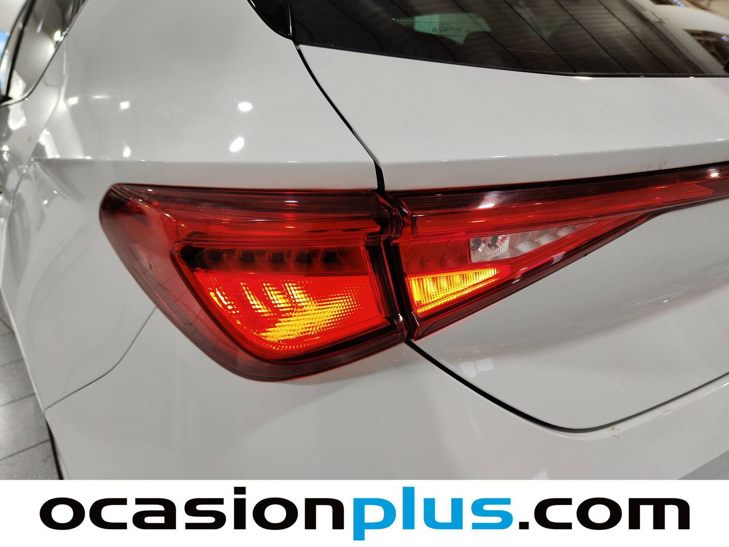 Paquetes del Seat León Seat León 1.5 eTSI Style 25 Aniversario DSG (116 CV)