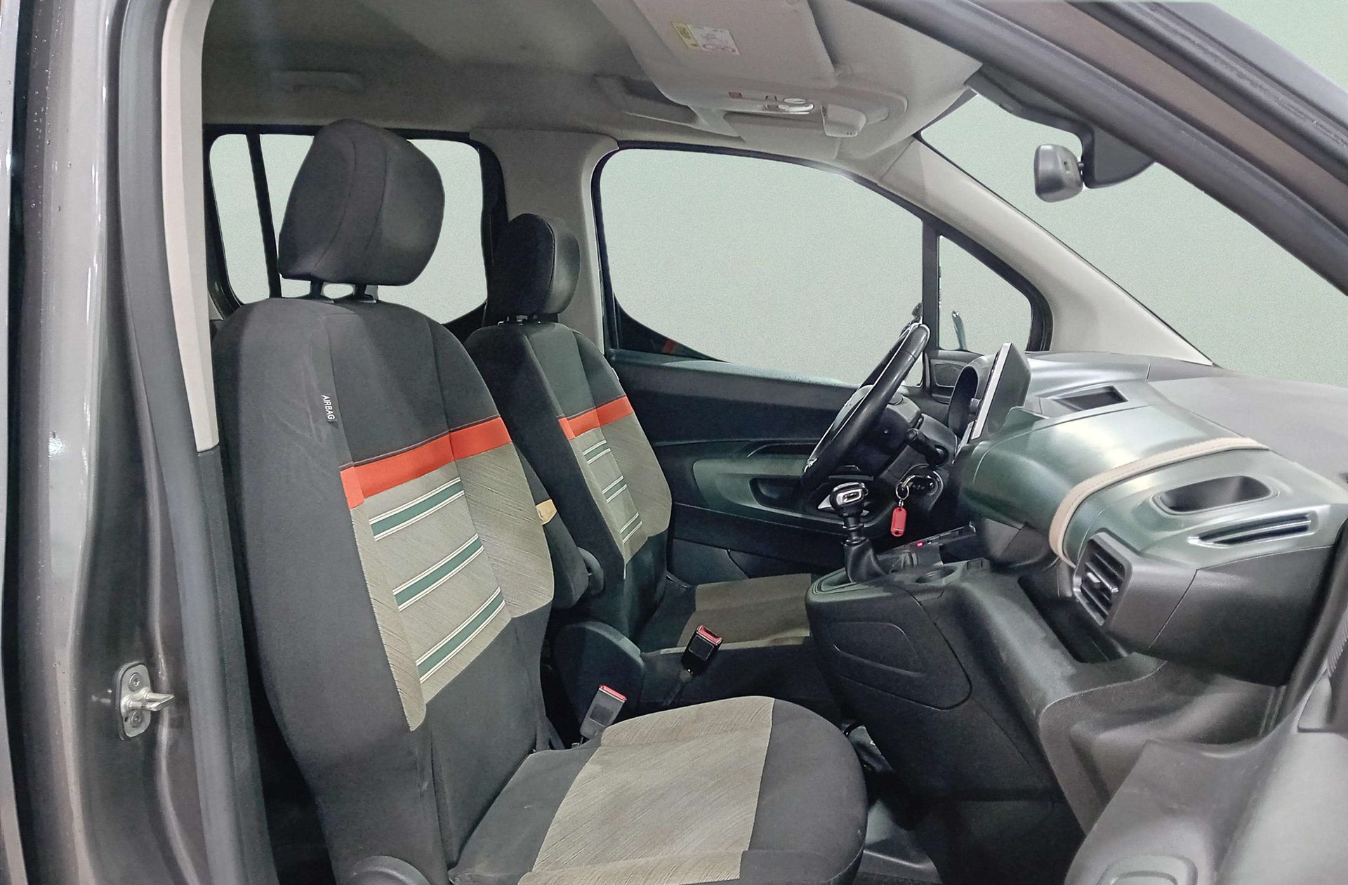 Citroën Berlingo BlueHDi 130 Talla M Shine - foto 18