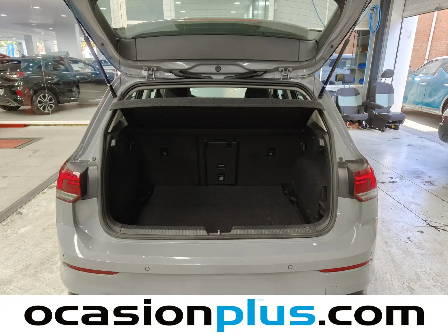 Foto Volkswagen Golf Volkswagen Golf Life 1.0 eTSI (110 CV) DSG