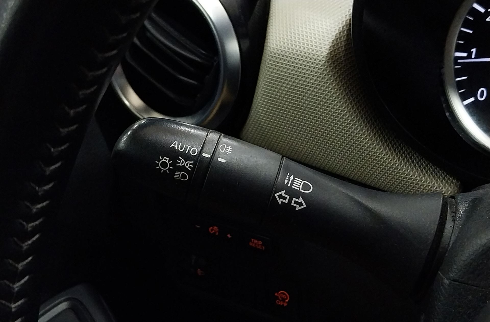 Nissan Micra DIG-T 117 N-Connecta - foto 22