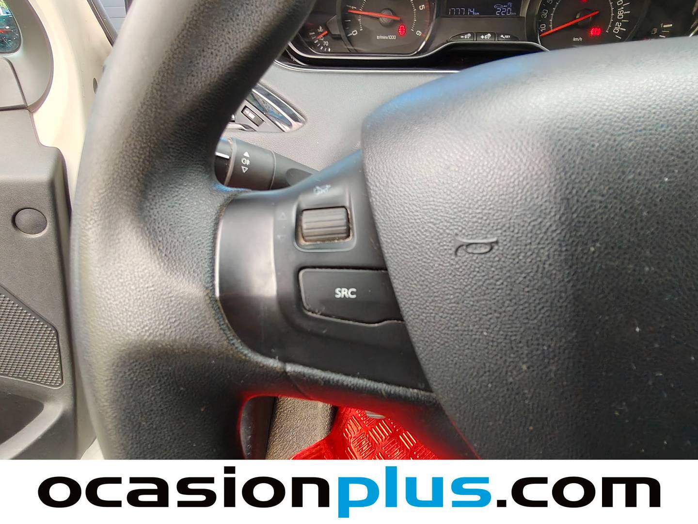 Peugeot 208 Peugeot 208 1.4 HDi Business Line (68 CV) 2014