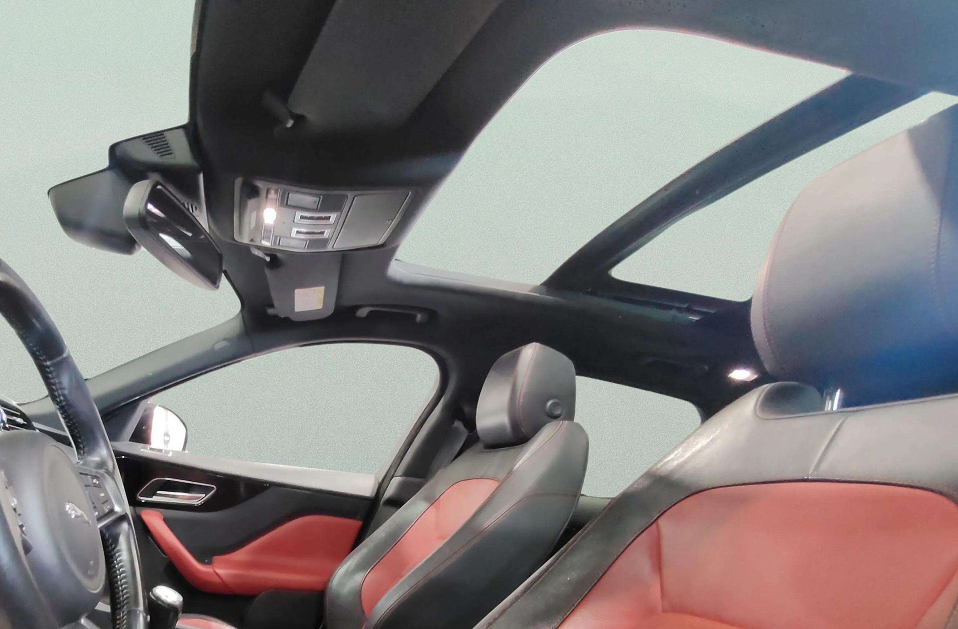 Jaguar F-Pace 2.0L i4D R-Sport AWD - foto 10