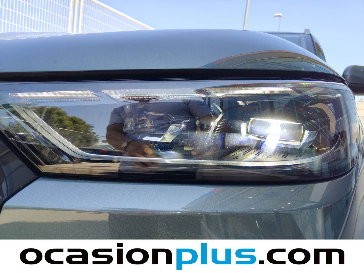 Acabados EBRO S800 EBRO S800 1.6 TGDI Premium DCT (147 CV)