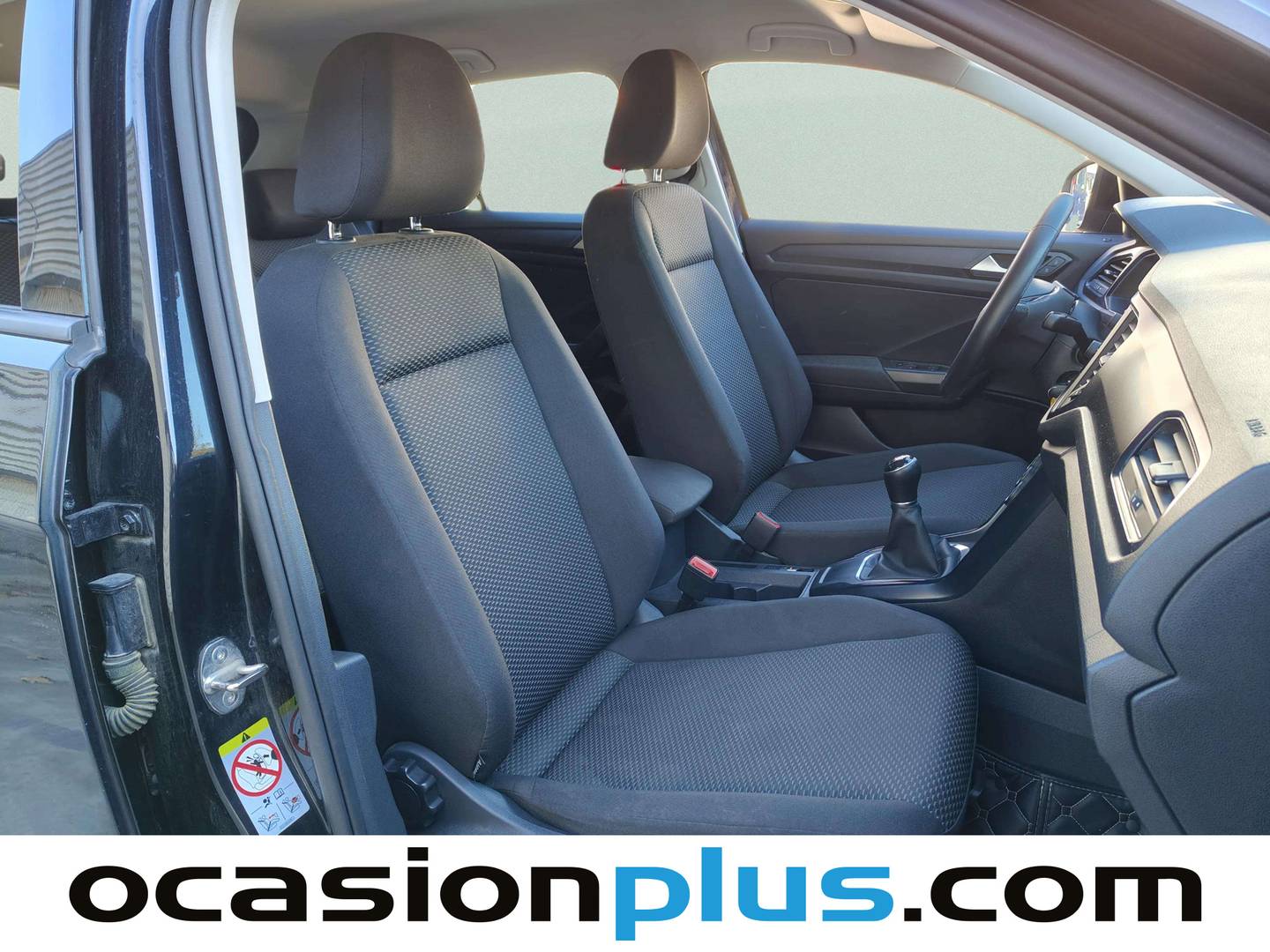 Foto Volkswagen T-Roc Volkswagen T-Roc Edition 1.0 TSI (115 CV) Pack R-Line