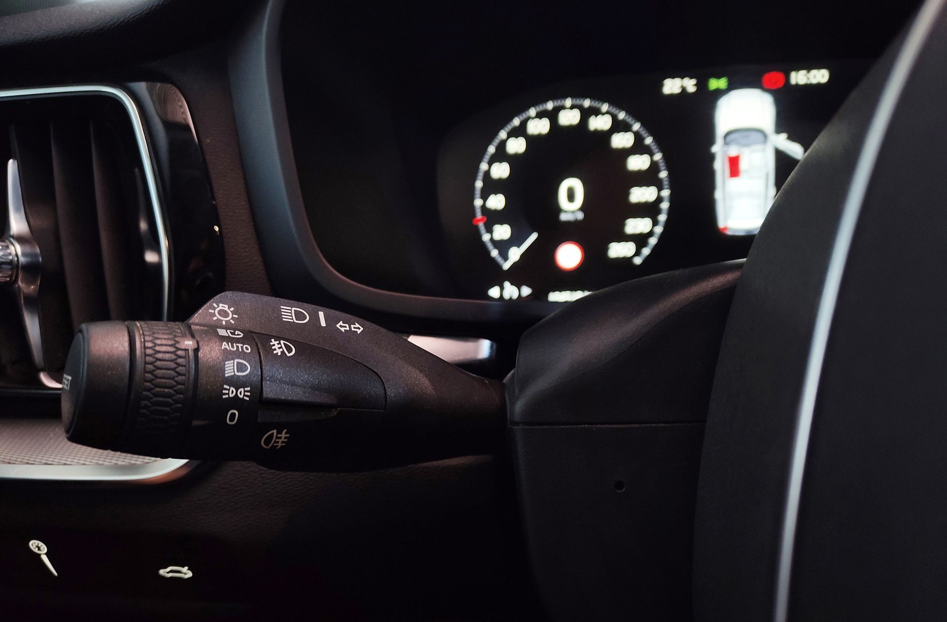 Volvo V60 D4 AWD - foto 25