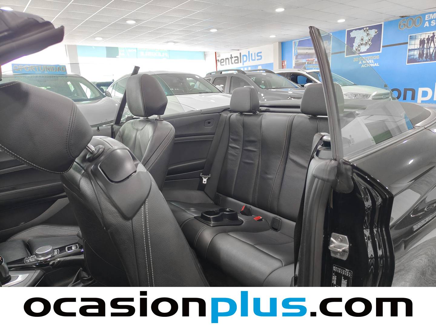 Foto asientos traseros BMW Serie 2 BMW Serie 2 218i Cabrio (136 CV)
