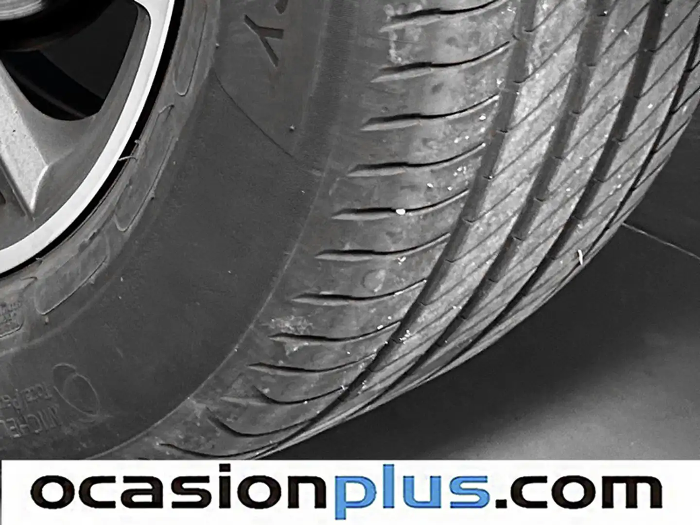 Foto Peugeot 3008 Peugeot 3008 PureTech 130 S&S Allure Pack EAT8  (130 CV)