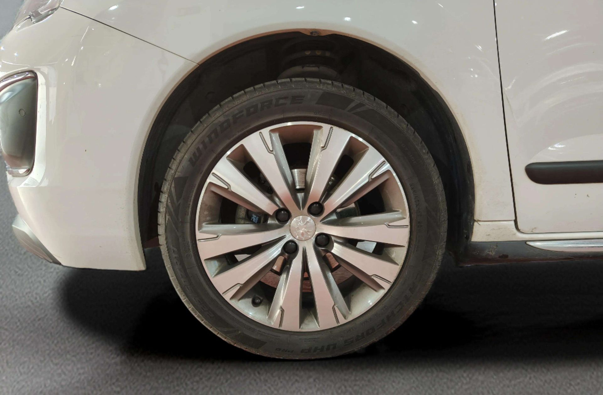 Peugeot 3008 1.2 PureTech Style - foto 31
