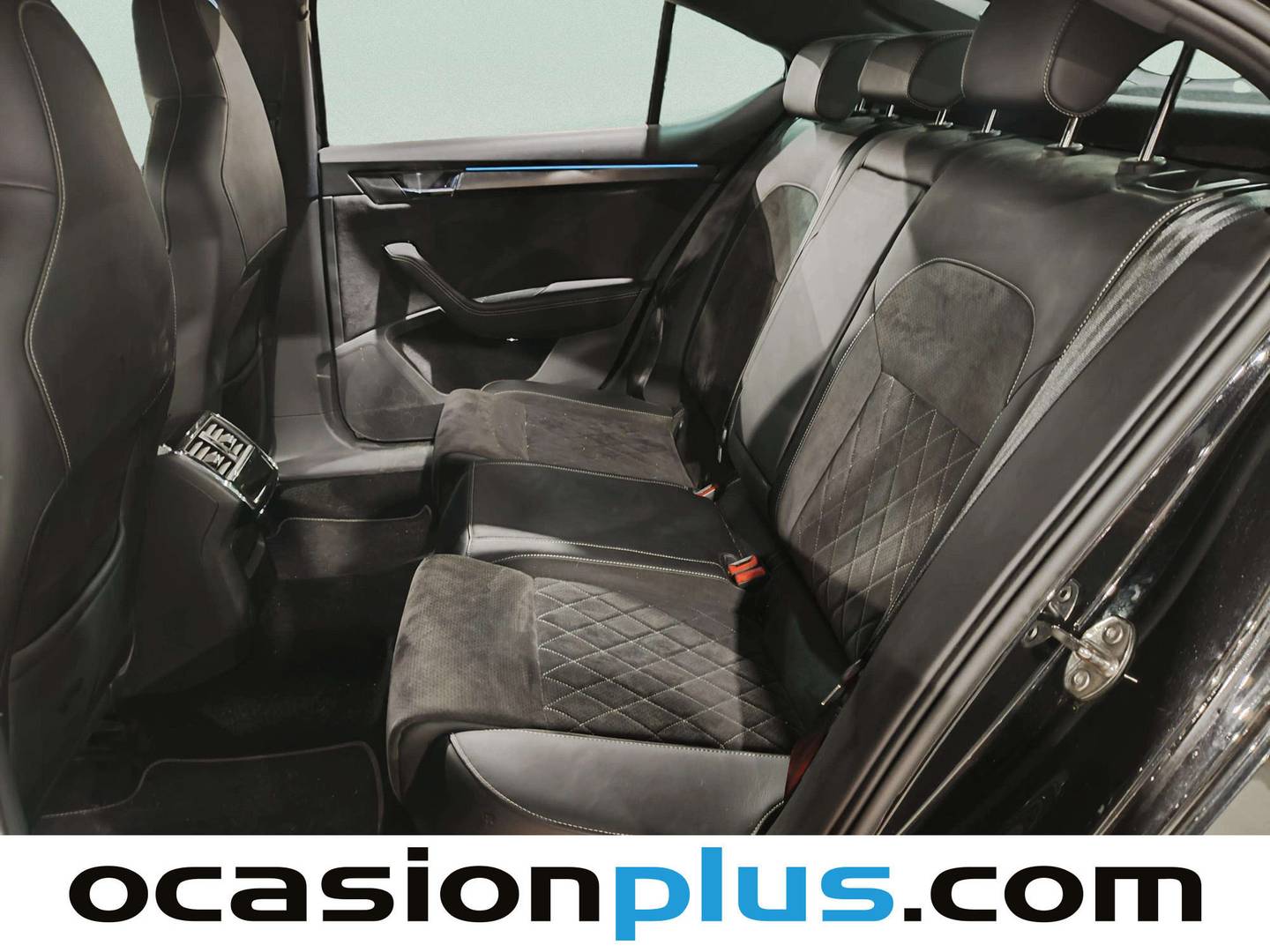 Foto asientos traseros Skoda Superb Skoda Superb 1.5 TSI Sport Line DSG (150 CV)