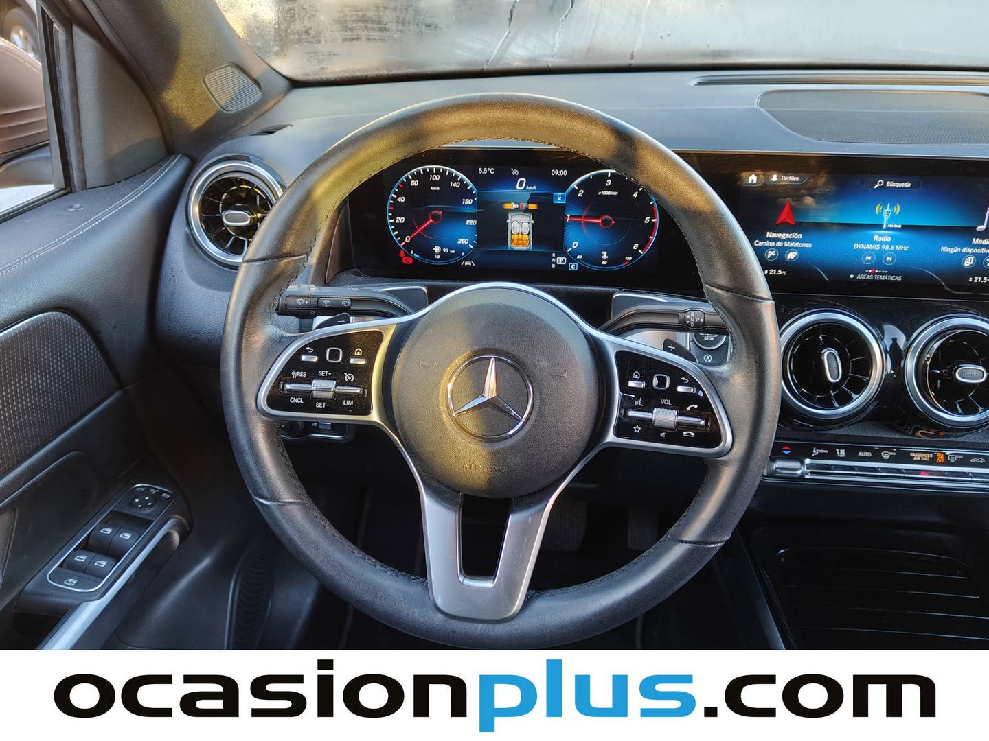 Foto Mercedes GLB Mercedes-Benz GLB 220 D 4Matic (190 CV)