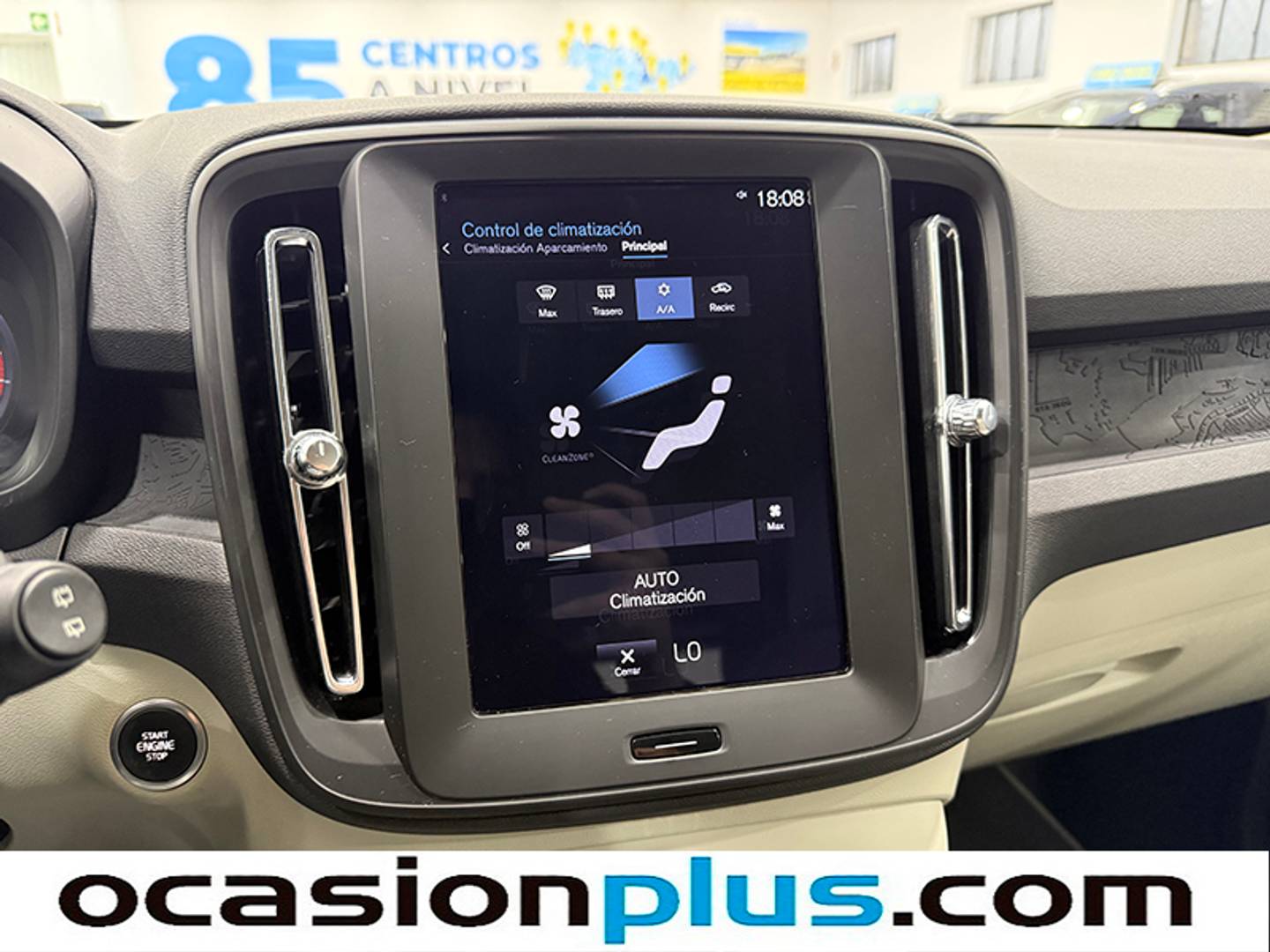 Foto Volvo XC40 Volvo XC40 T3 (163 CV)