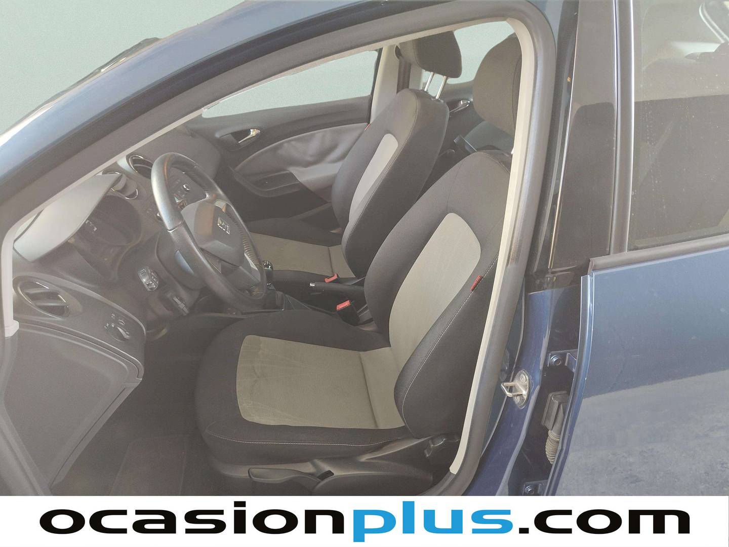 Foto asientos delanteros Seat Ibiza Seat Ibiza 1.6 TDI Style (105 CV)