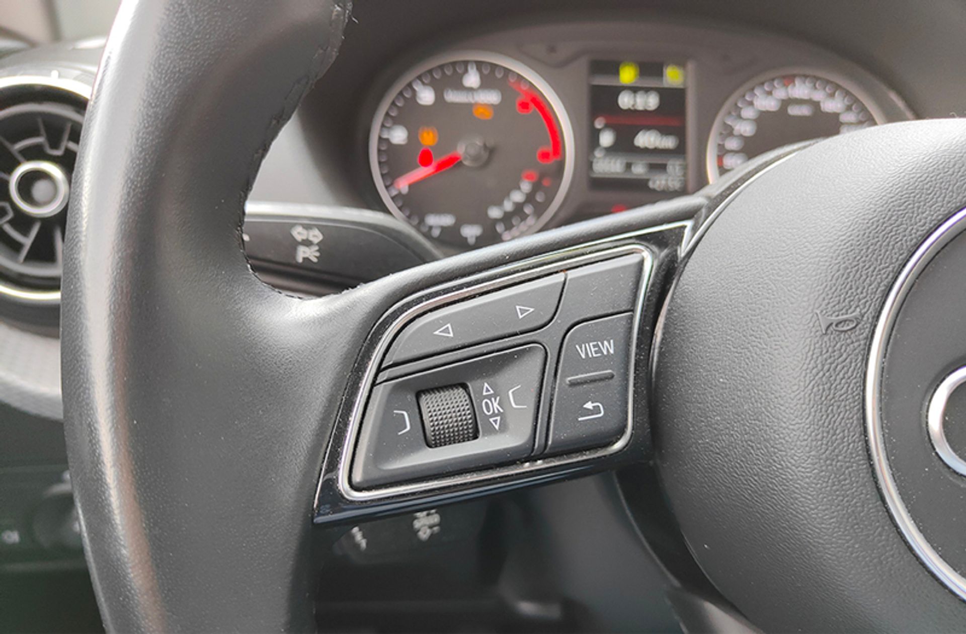 Audi Q2 Advanced 30 TDI - foto 26