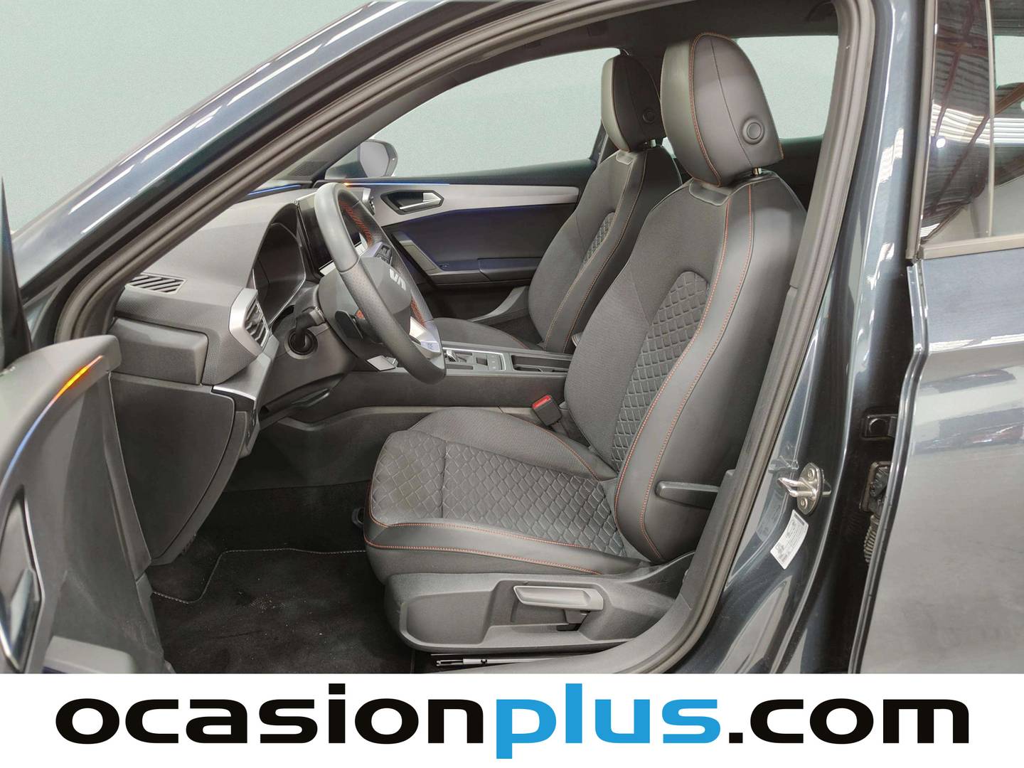 Foto asientos delanteros Seat León Seat León ST 1.5 eTSI S&S FR Special Edition DSG (150 CV)