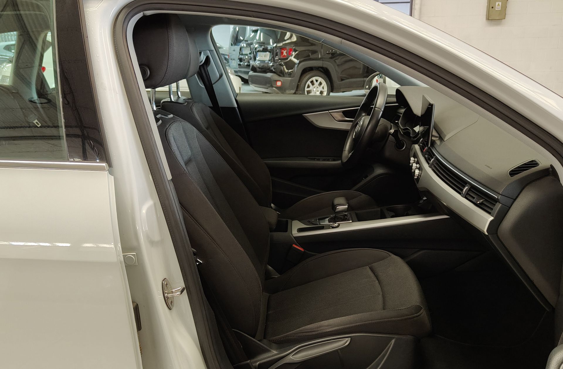 Audi A4 Avant Advanced 35 TDI S tronic - foto 17