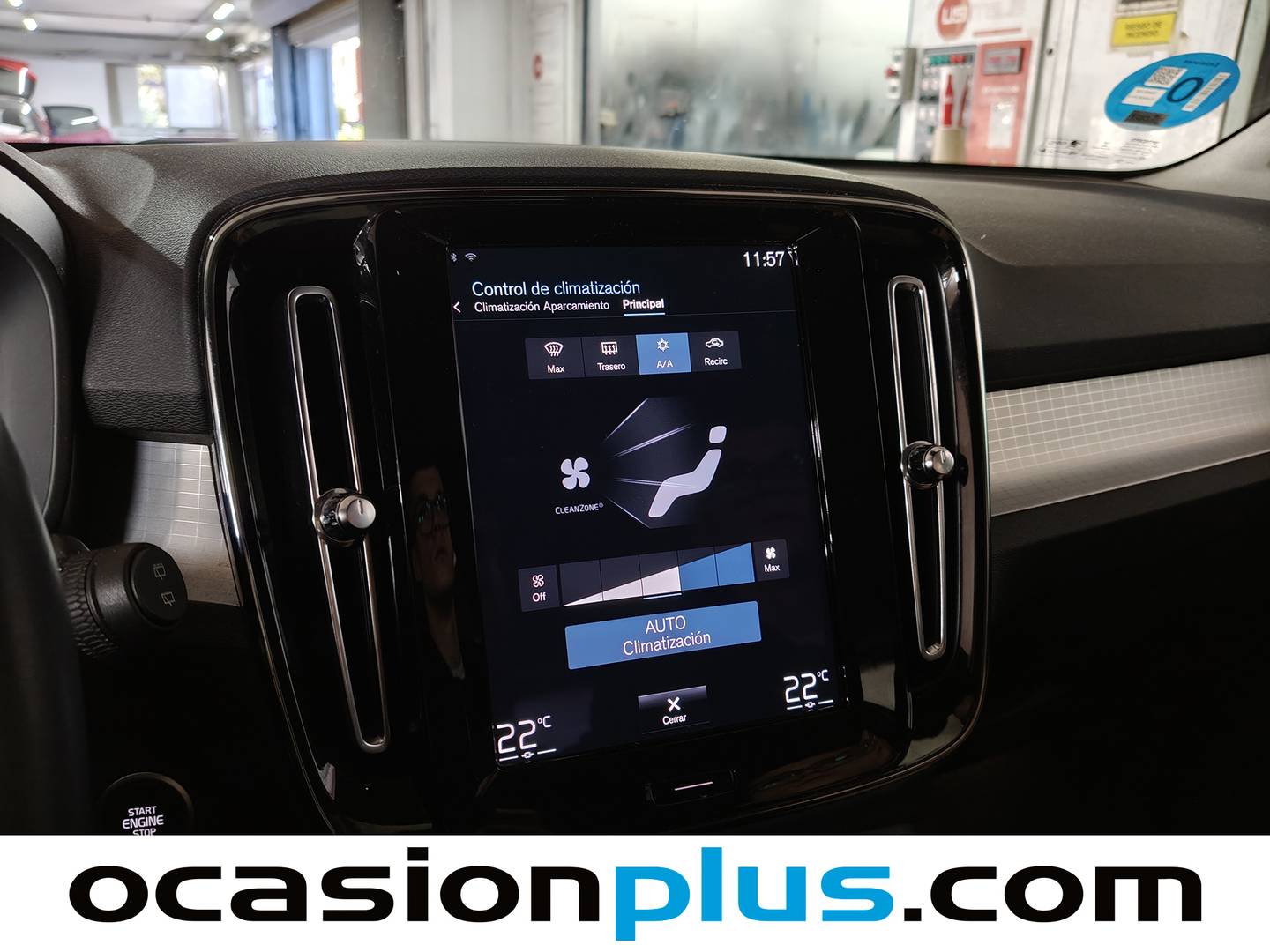 Foto Volvo XC40 Volvo XC40 T4 PHEV Recharge Core Auto (211 CV)