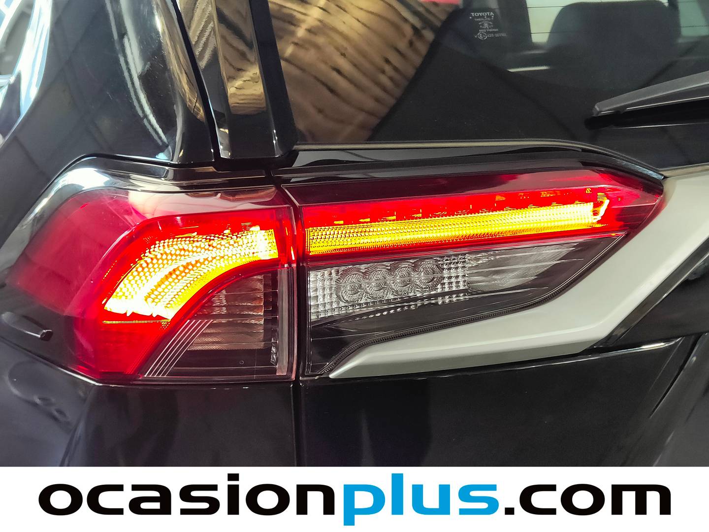 Paquetes del Toyota Rav4 Toyota Rav4 2.5l hybrid Luxury 4WD (222 CV)