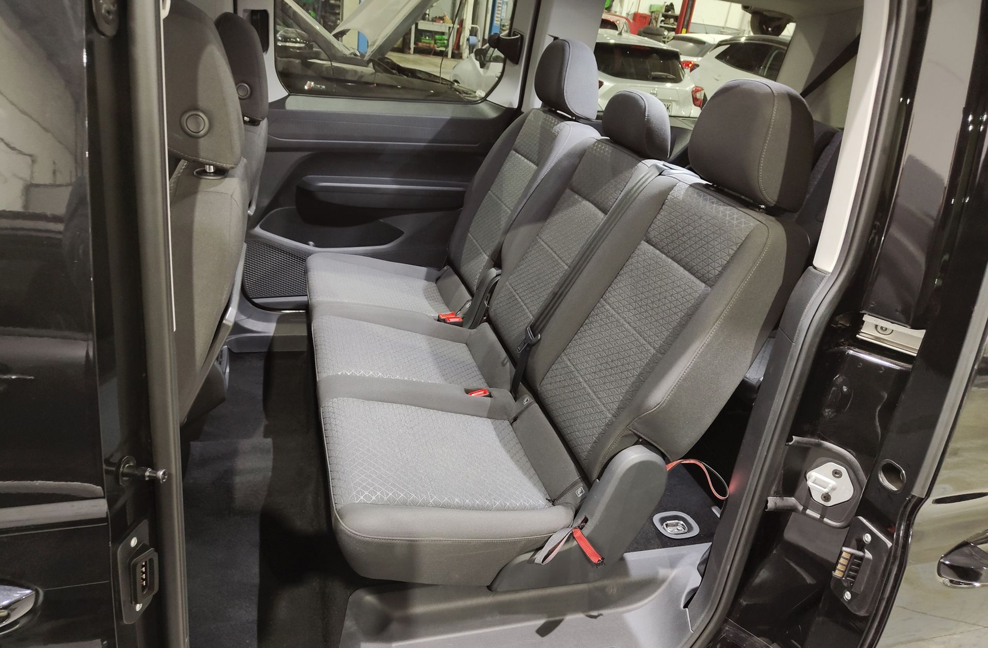 Ford Grand Tourneo Connect 2.0 EcoBlue Titanium - foto 14
