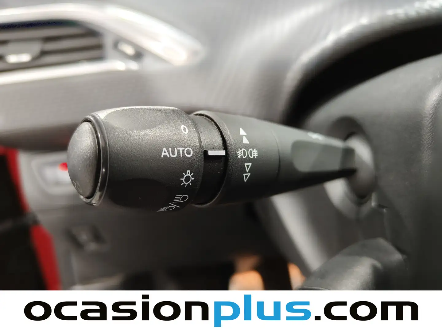 Foto Peugeot 2008 Peugeot 2008 PureTech 130 S&S GT Line (130 CV)