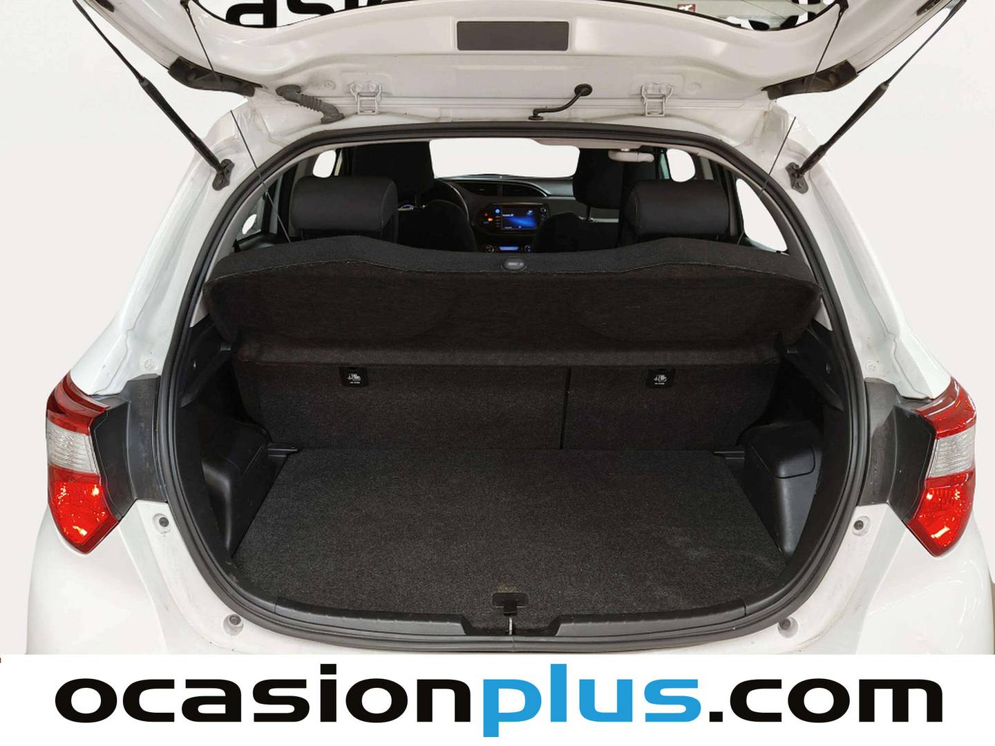 Foto asientos delanteros Toyota Yaris Toyota Yaris 1.5 Hybrid Active (100 CV)