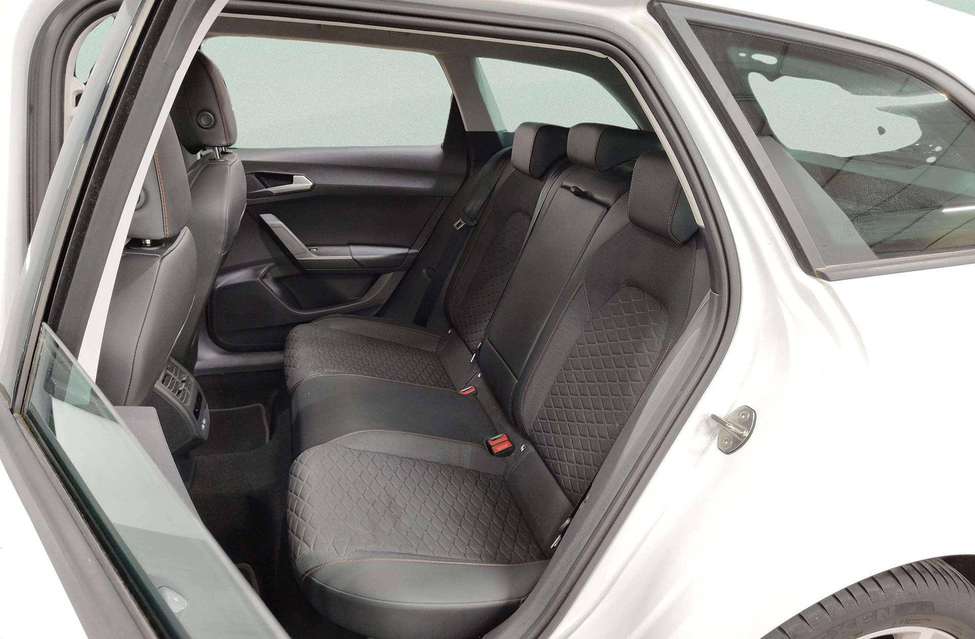 SEAT León ST 2.0 TDI FR XS - foto 13