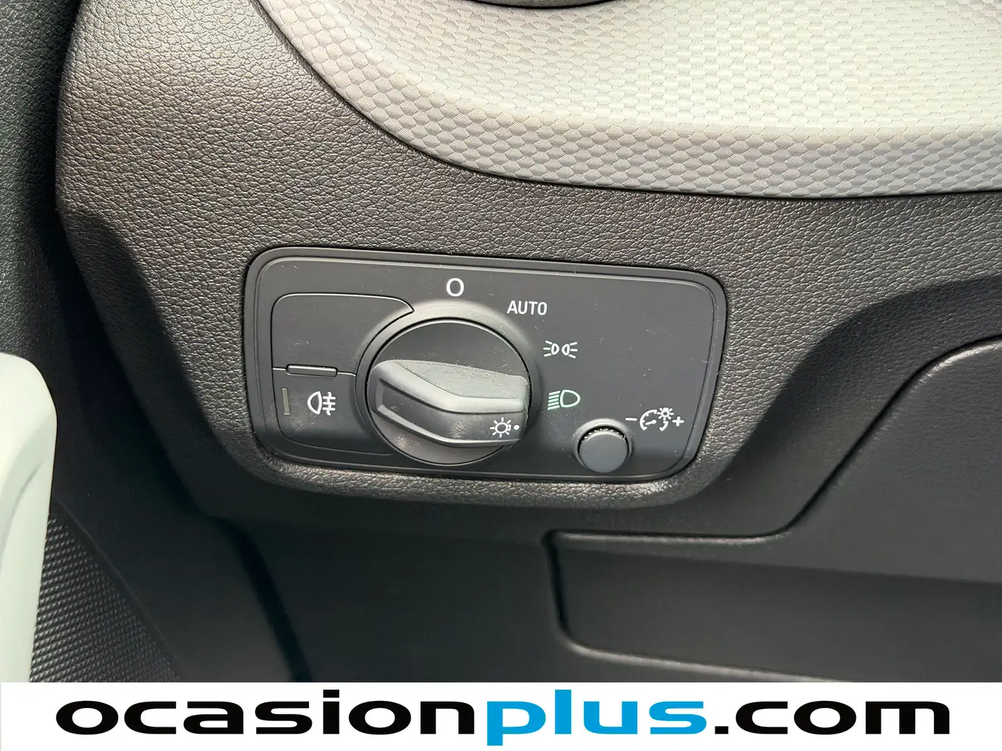 Foto Audi Q2 Audi Q2 Advanced 30 TDI (116 CV)