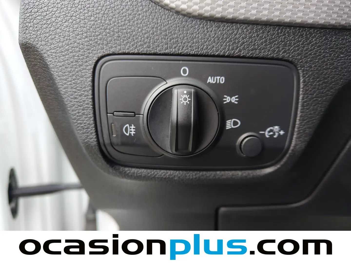 Foto Audi Q2 Audi Q2 Advanced 30 TDI (116 CV)