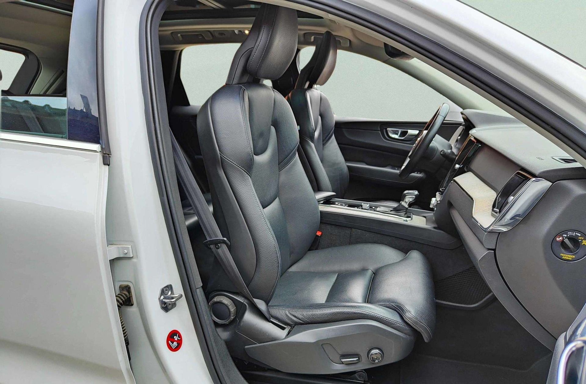 Volvo XC60 D4 Inscription AWD - foto 20