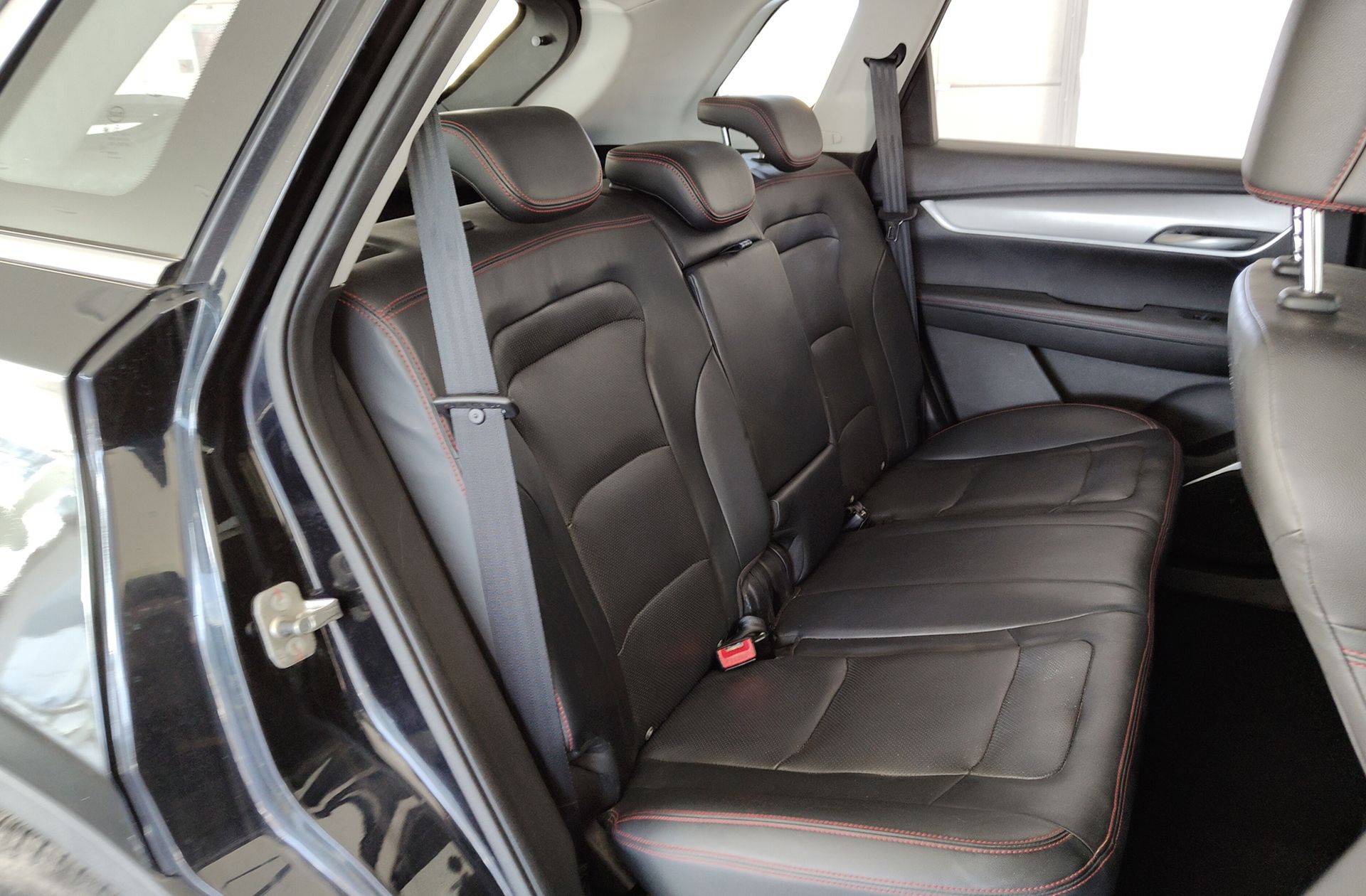 SWM G01 1.5T Luxury - foto 19