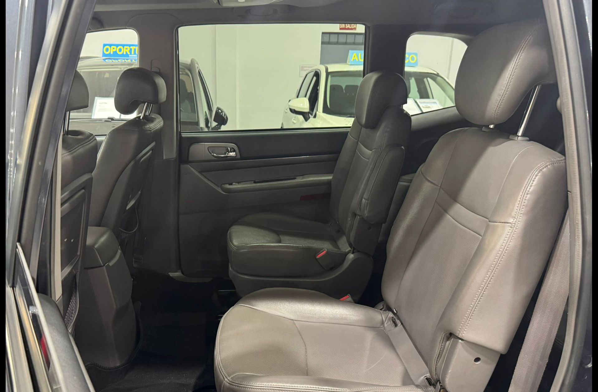 SsangYong Rodius 2.0 e-Xdi Premium 7 plazas - foto 11