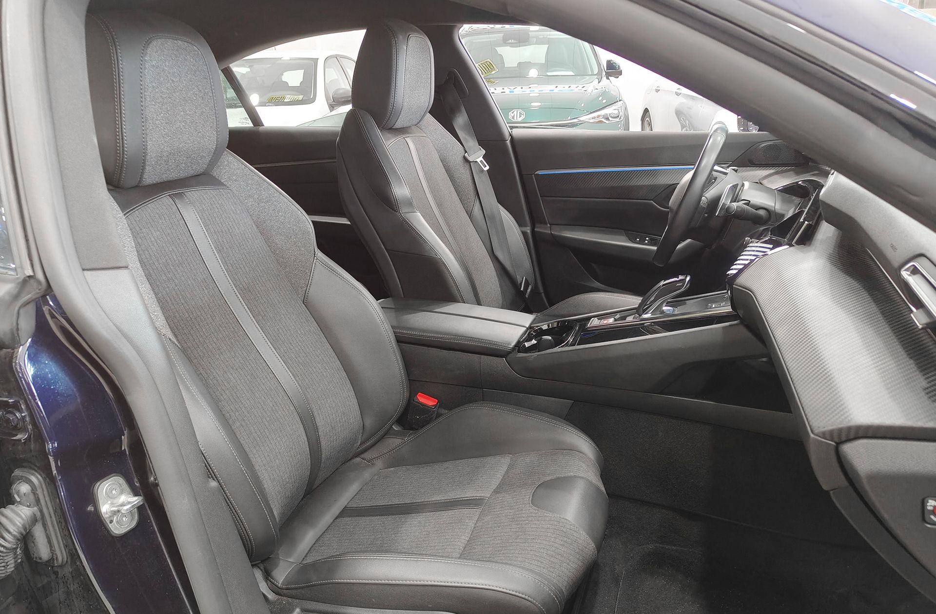 Peugeot 508 BlueHDi 130 Allure EAT8 - foto 19