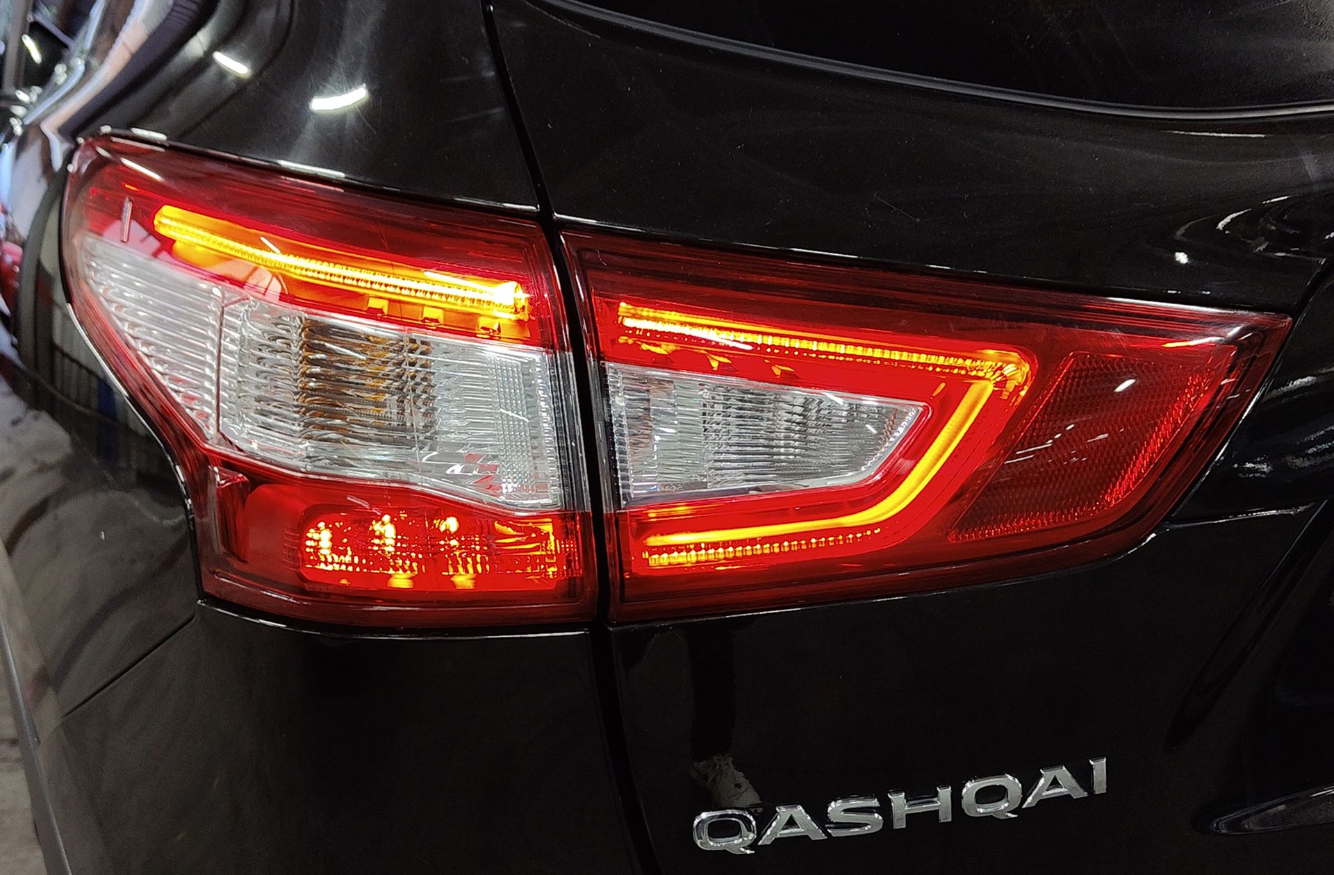 Nissan Qashqai dCi 130 Tekna 4x2 - foto 21