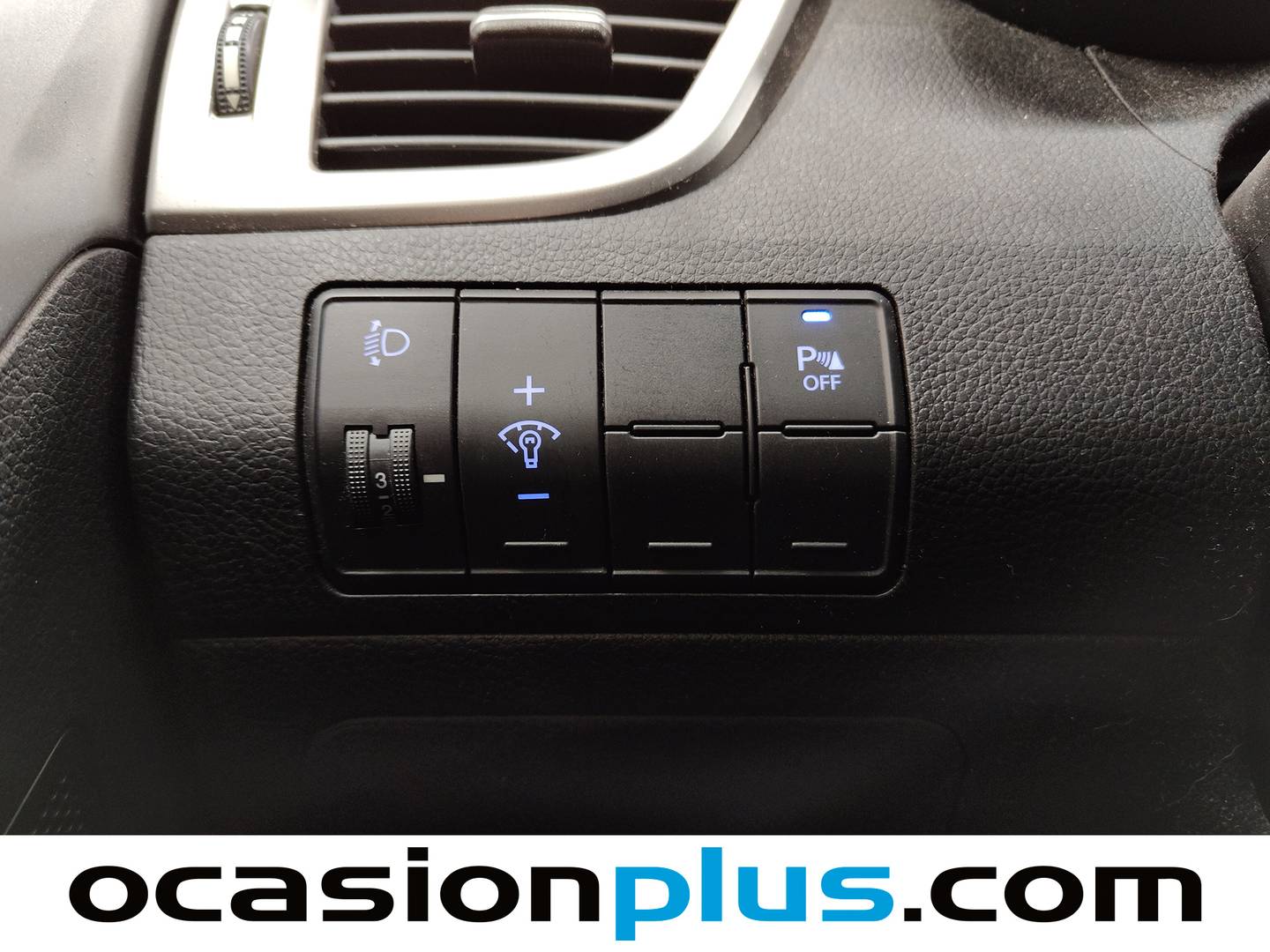 Extras y acabados del Hyundai i30 Hyundai i30 1.4 CRDI Go! (90 CV)