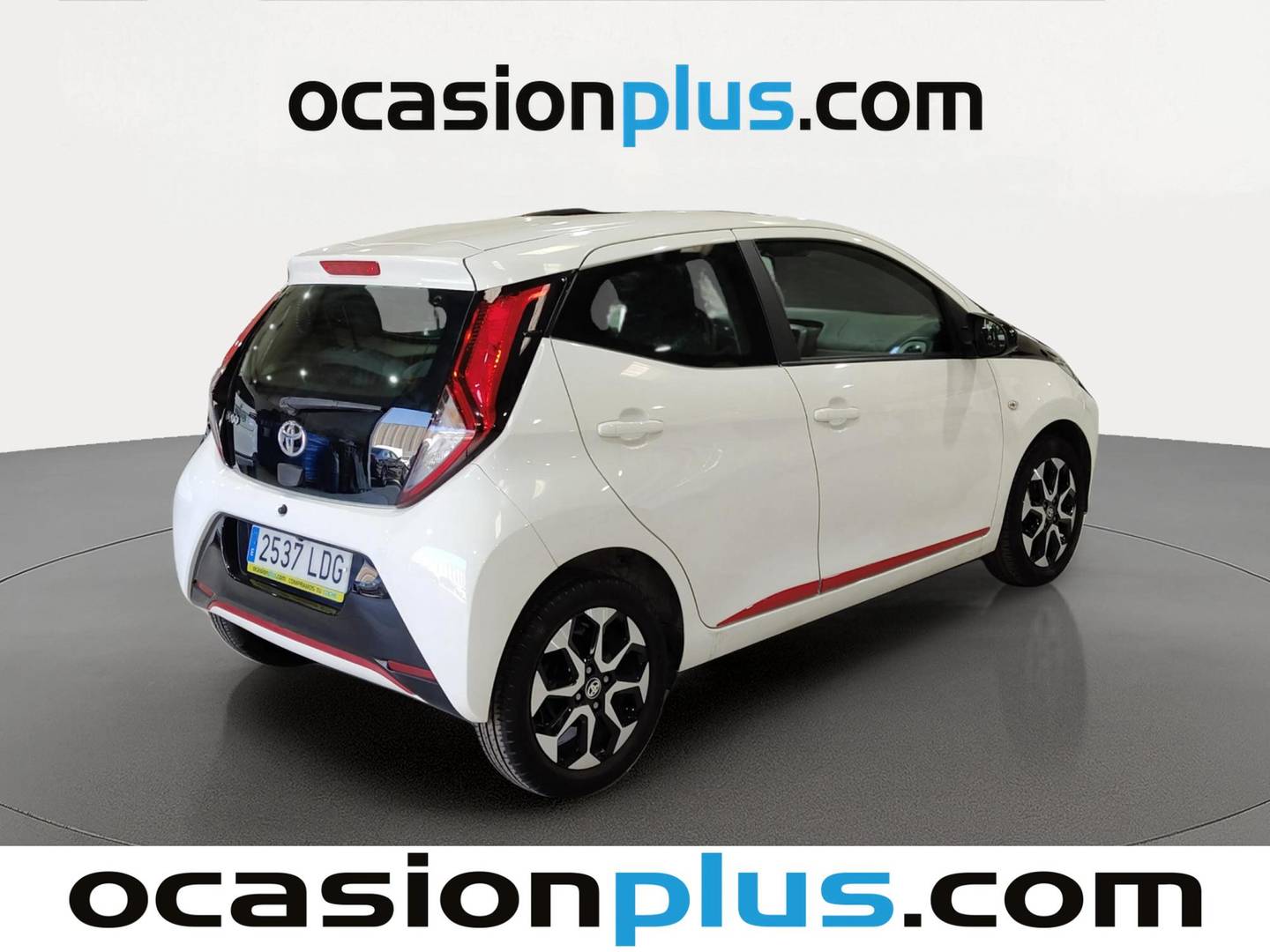 Extras y acabados del Toyota Aygo Toyota Aygo 1.0 70 x-play (72 CV)