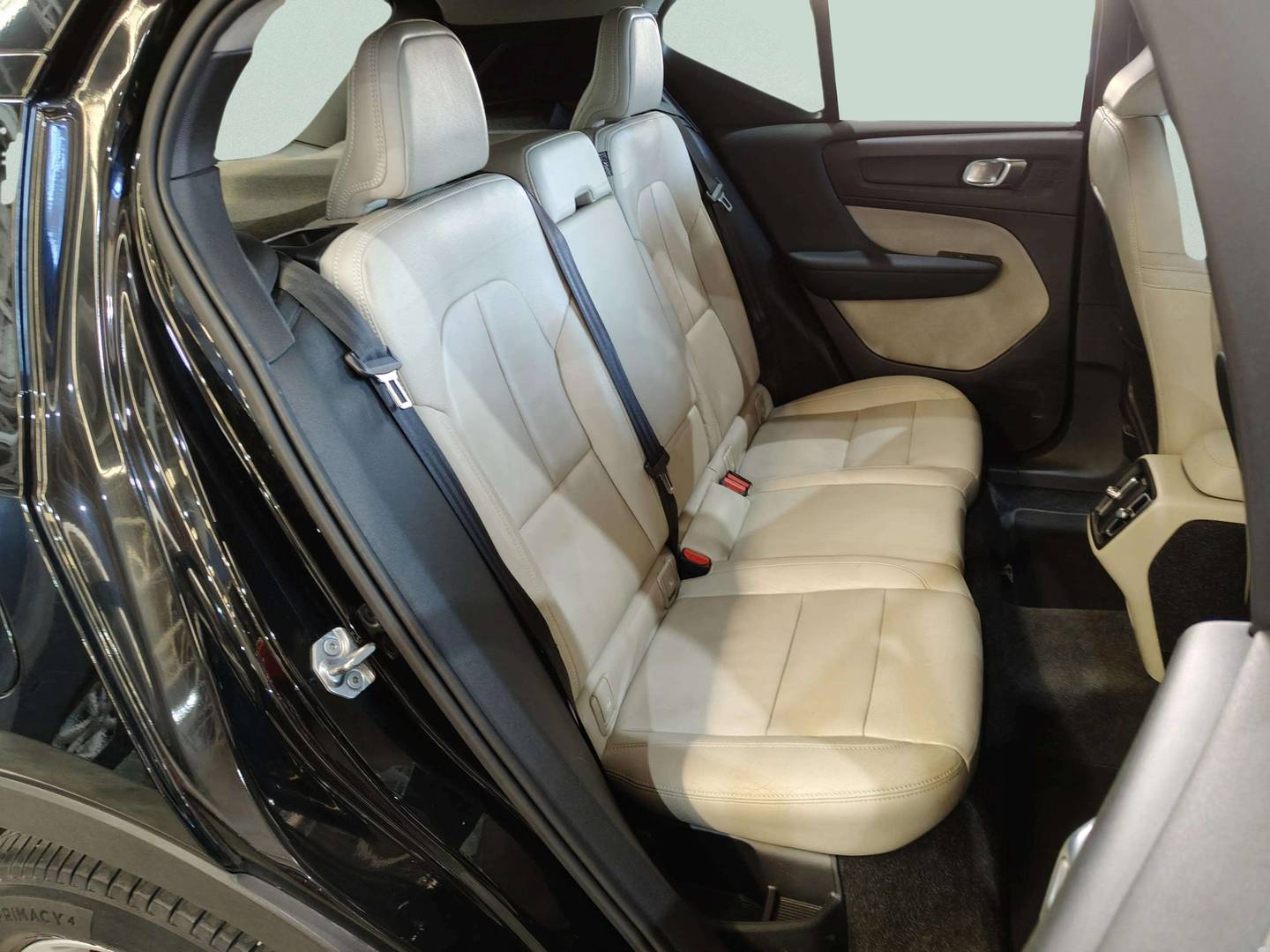 Foto Volvo XC40 Volvo XC40 D3 Momentum Auto 110 kW (150 CV)